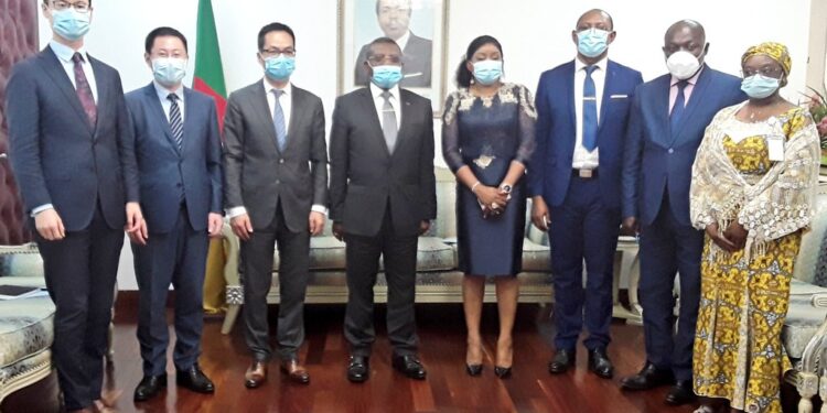 Huawei Donates to Fight Covid-19, Promote ICT in Cameroon