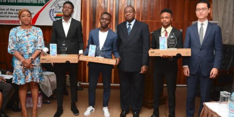 The three winners in picture with Huawei staff and government official