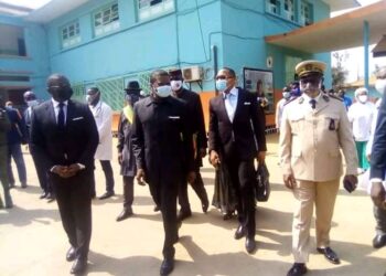 Government officials on a mission to the West region