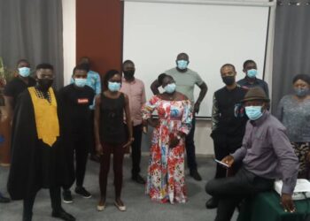 Participants, facilitators and orgs at the end of the mentorship program in Douala