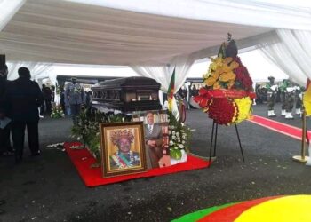 The mortal remains of Pa Achidi in Santa, NWR