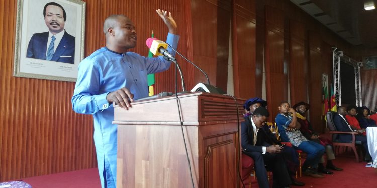 Honourable Agho Oliver delivering his academic discourse at the graduation, matriculation ceremony