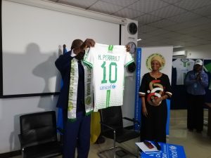 Presentation of the new sports wear of Coton Sports of Garoua 