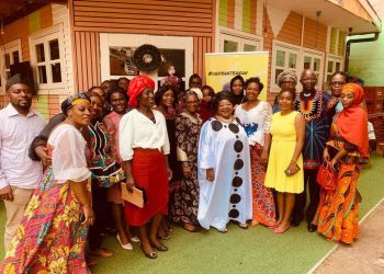 Civil society actors from women-led organizations in group photograph at the end of the discussion in Yaounde