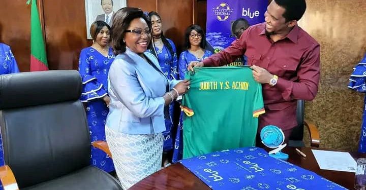 Judith Yah Sunday Epse Achidi (L) and Samuel Eto'o Fils (R) at the signing ceremony in Yaounde