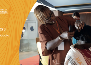 Douala accueille la troisième édition de Heal by Hair, le premier mouvement de coiffeuses ambassadrices en santé mentale en Afrique, conduit par la Bluemind Fondation