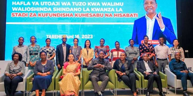 In Tanzania, a New Competition Rewards Teachers for Skills in Teaching Mathematics