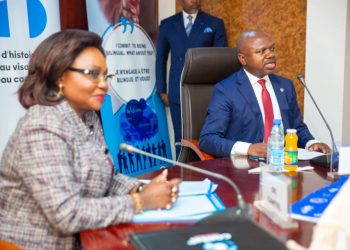 Camtel's GM, Judith Yah Sunday Epse Achidi (L), and the GETESA's Director General, Carlos Esono Mikó