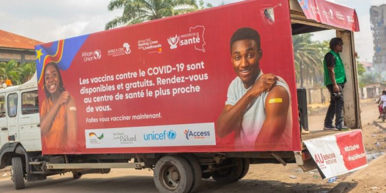 L’initiative de l’Union africaine COVID-19 Bingwa et The Access Challenge unissent leurs forces pour renforcer les vaccinations de la COVID-19 dans les régions de Kinshasa et de Lualaba en République Démocratique du Congo (RDC).Du 24 avril au 19 juin 2023