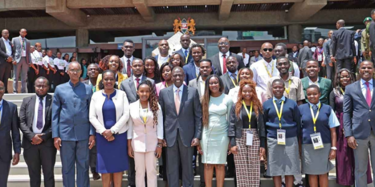 La ténacité et l’innovation de la jeunesse africaine sont essentielles pour assurer un avenir vert et durable – Président kényan William Ruto