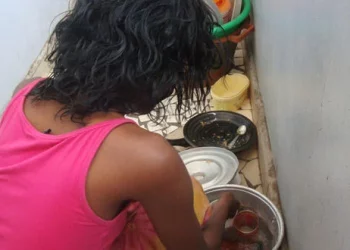 Cameroun: le calvaire invisible des femmes de ménages