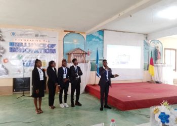 YIBS students presenting their startups at the open door day