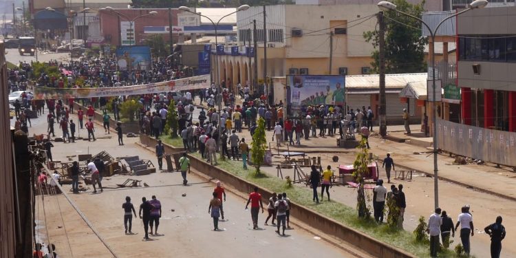 Cameroon: How journalists, bloggers can promote peace and dialogue through conflict sensitive reporting