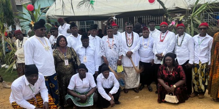Nfon Mukete IV Ekoko in picture with his people