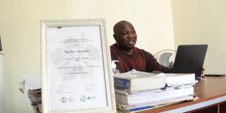 Le défenseur congolais de l’environnement Bantu Lukambo reçoit un prix international pour son combat en faveur de la protection de la faune sauvage