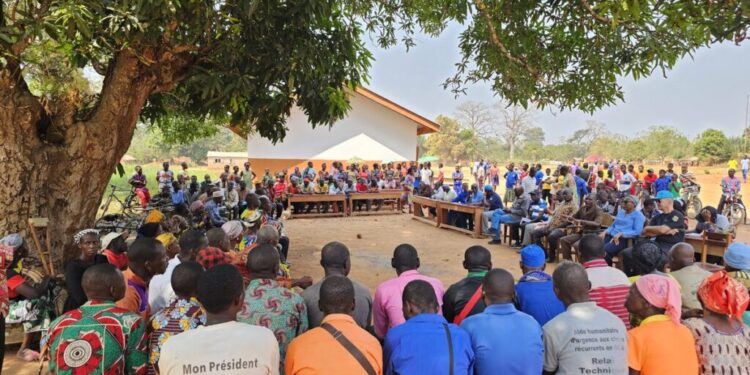 La MINUSCA et le Gouvernement conjuguent leurs efforts pour résoudre les conflits liés à la transhumance à Sayo-Niakari