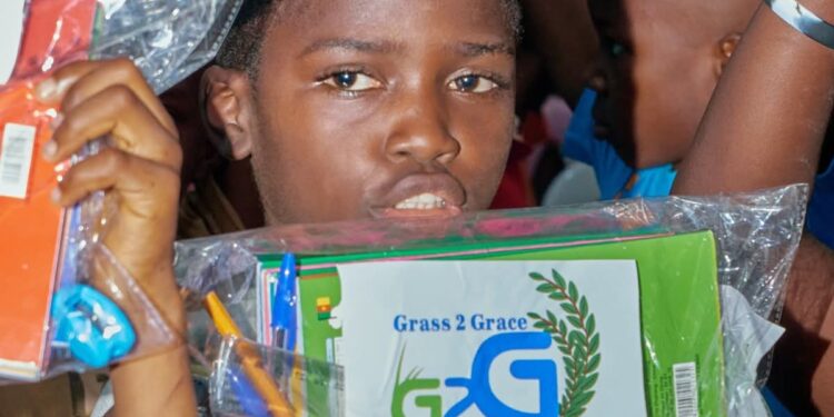 Cameroon: Grass 2 Grace brings back-to-school joy for 500+ IDPs and orphans in Bonaberi