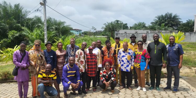 Chiefs challenge Camvert’s legality, forge council for resistance