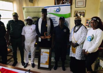 Standing firm in Manyu: DO Besinga Ely Itone bags international G2G Courageous Men’s Prize for Nation Building